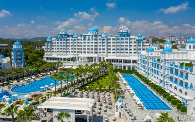 Rubi Platinum Spa Resort & Suites - All Inclusive