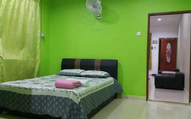 Noor Homestay