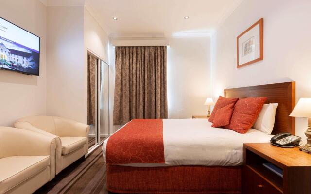 Mercure Canberra