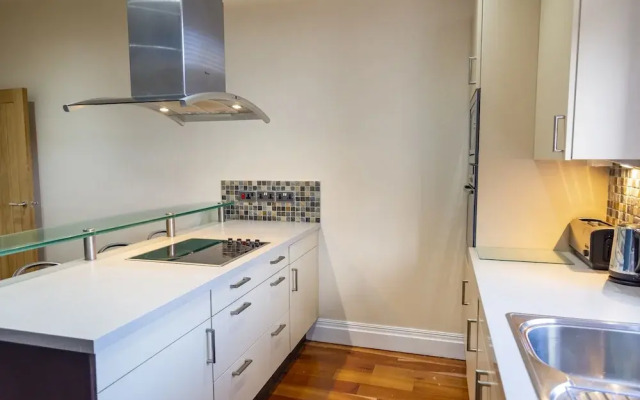 Luxury Apt No 1 - Two Bed Apartment
