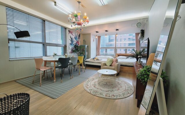 F-1 Radi'S House