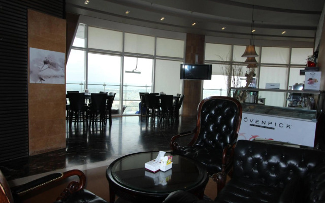Awaliv International Hotel