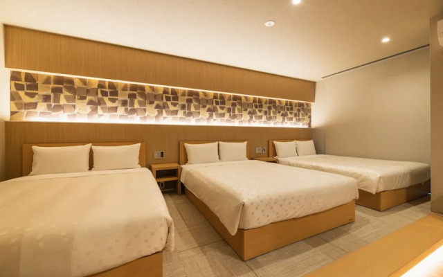 GRAND BASE Hakatamon