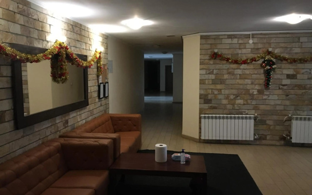 2 bedroom apartment near Gondola