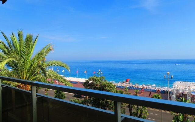 Ashley&parker - Royal Luxembourg Terrasse