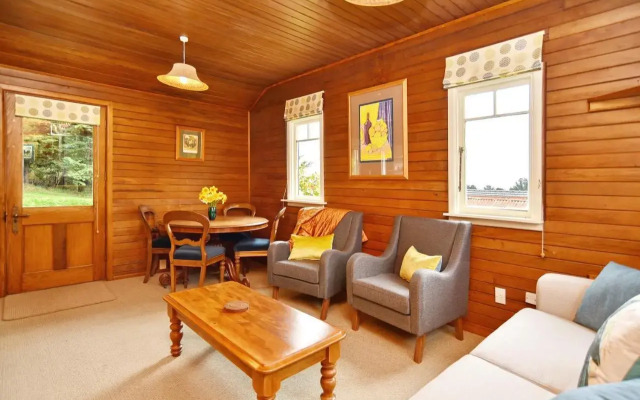 Otahuna Hideaway - Christchurch Holiday Homes