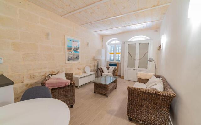 Central Valletta Townhouse
