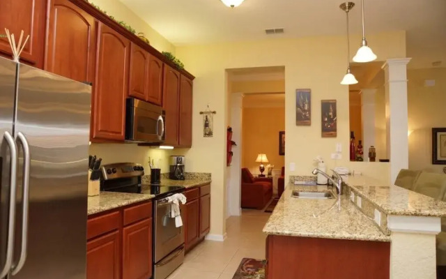 Poolside Penthouse Cabana 3 Bedroom Condo by RedAwning