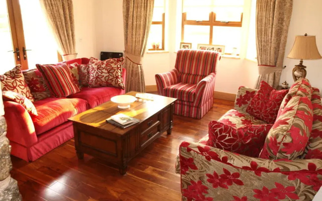 Ash Lodge Leitrim Village