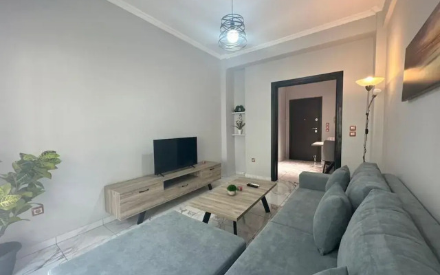 Red Roses Apartment - At083