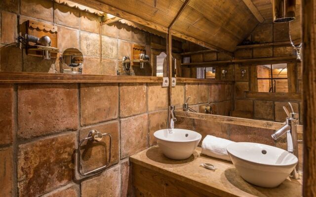 Hôtel Restaurant Yoann CONTE Bord du Lac