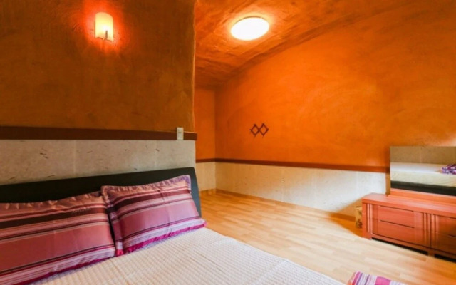 Gangneung Yeon House Pension