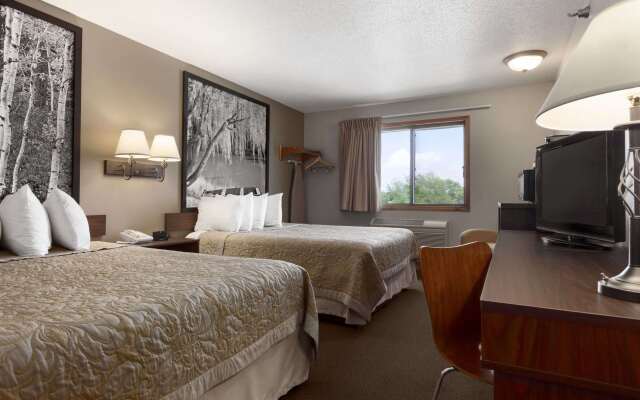 Super 8 by Wyndham Sioux Falls/41st Street