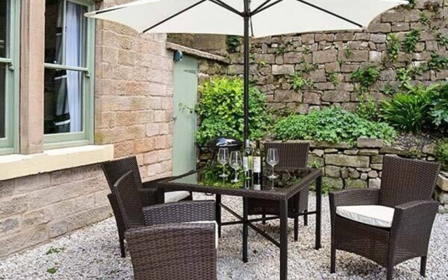 Ingle-nook Retreat
