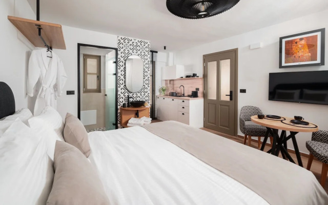 Casa di Gaga Luxury Suites