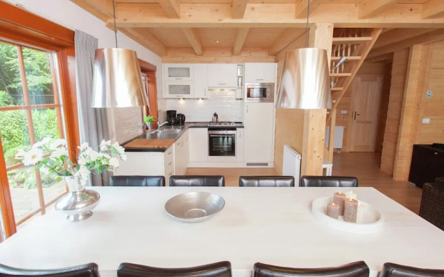 Wooden Holiday Home Near Brunssummerheide