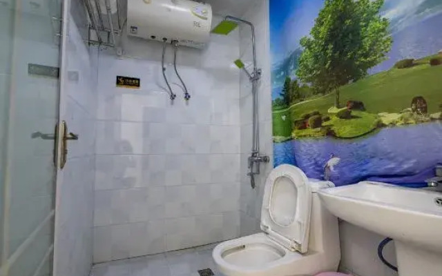 Henghe Hostel