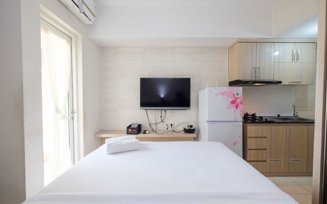 Deluxe Studio Apartment @ Springlake Summarecon