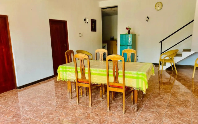 Hamba Hostel For Safari