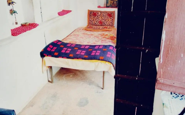 Savitri Palace