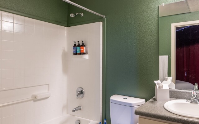 Tempe Luxury Apartments by WanderJaunt
