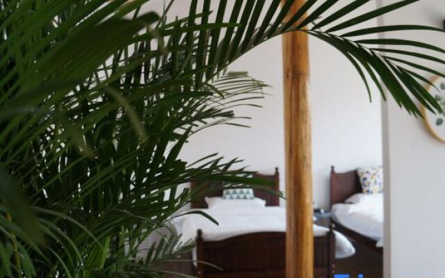 Tingqian Yuanhou Hostel