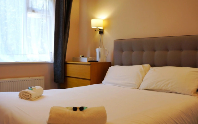OYO Oban Hotel