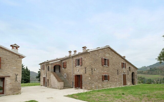 Apartment in Modigliana With Bbq, Garden, Garden Furniture