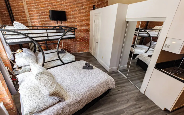 StudioPlus JG Stay