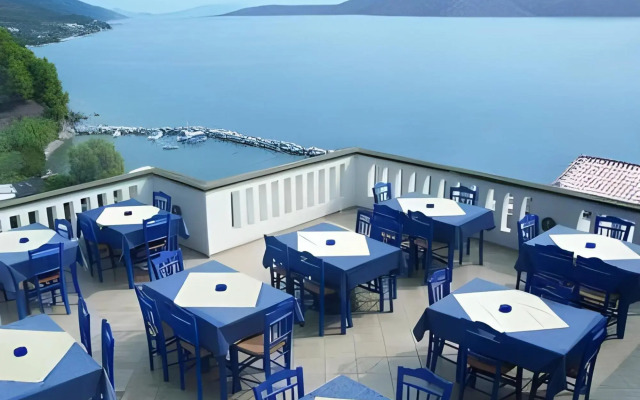 Agnanti Hotel