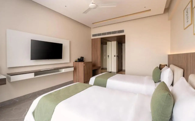 Foxtrail, Sector 42 - AM Hotel Kollection