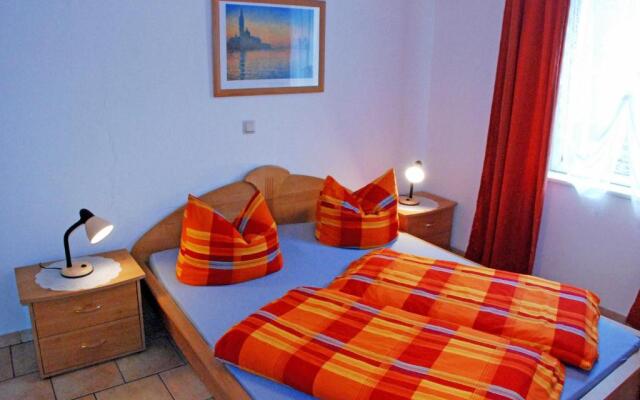 Ferienbungalow mit gro_em Garten i