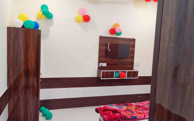 Pop Hotel Brijwasi Inn