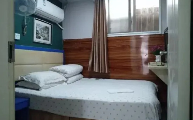 Optics Valley Affordable Apartment
