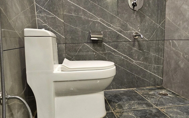 Emerald Urban Comforts