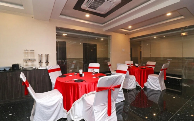 Hotel Vip Square by OYO Rooms