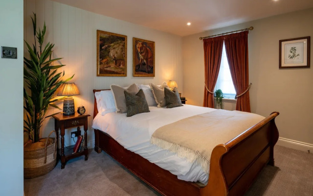 High Corner Inn