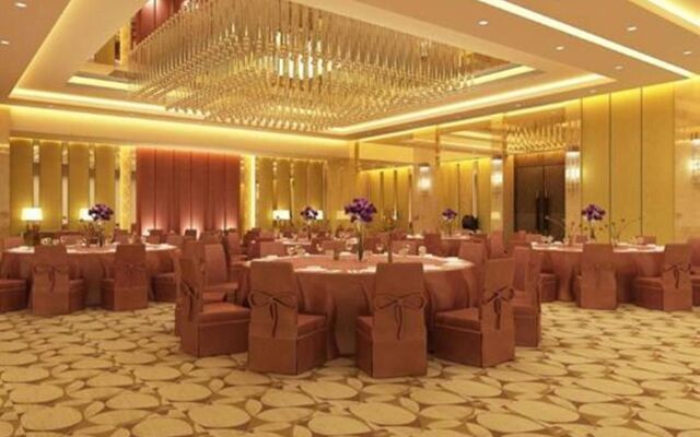 Royal Orchid Central, Vadodara