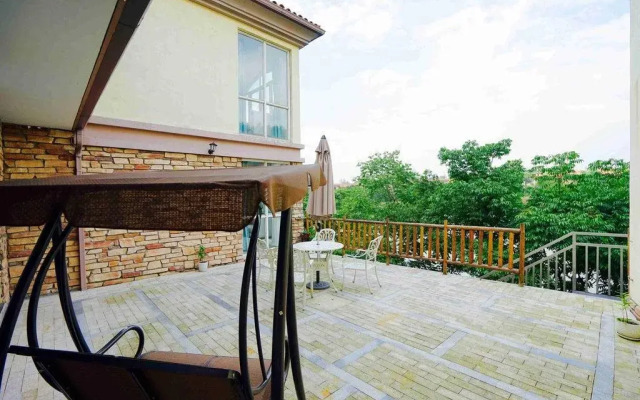 Yiyun Lakeside Hotel