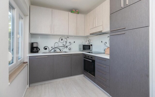 Nice Home in Zadar With Wifi and 8 Bedrooms