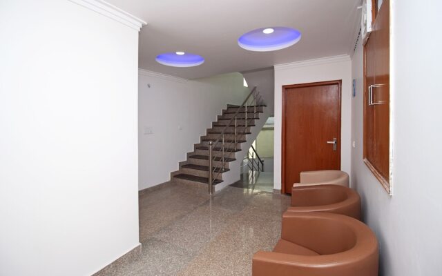 OYO 8968 Hotel Le Comfort