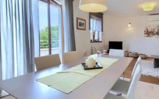 Apartment Enrico - Two Bedroom Apartment with Balcony