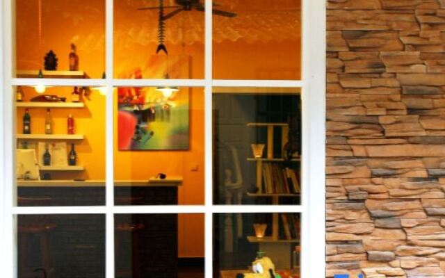 Xingfu Xiaoyuan Homestay (Yangshuo West Street)
