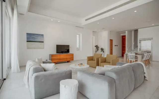 Blue Waves Protaras Beachfront Villa 3