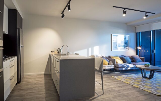 Astra Apartments Arena