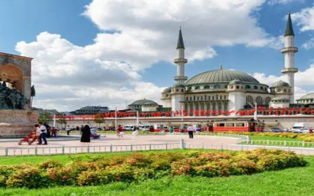 Taksi̇m Centre Hotel