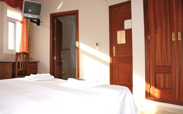 Hostal Carlos II