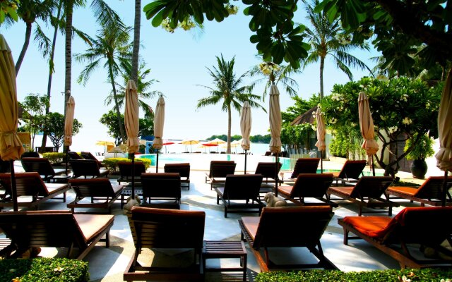 Iyara Beach Hotel And Plaza