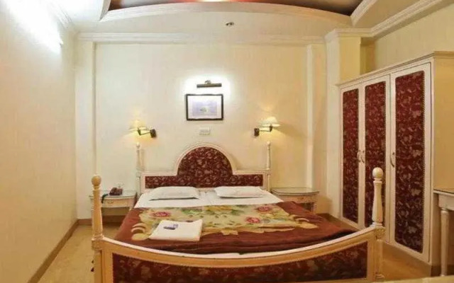 Hotel Mandakini