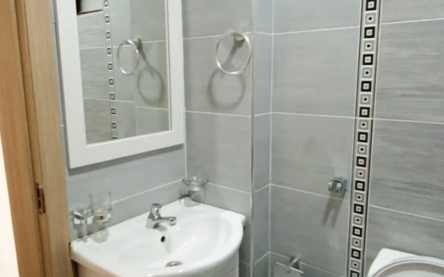 Hays Suites